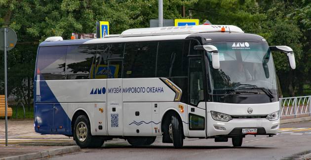 Новый автобус Музея Мирового океана вышел на экскурсионные маршруты